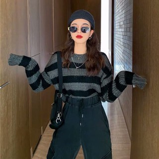 Áo len kẻ lửng croptop