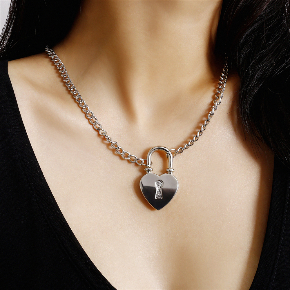 Vòng Cổ Choker Nhiều Lớp Phối Đinh Tán Bằng Thép Không Gỉ Thời Trang Cá Tính