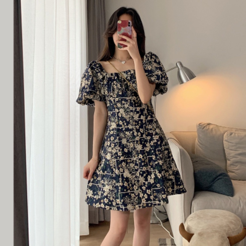 Đầm Tay Phồng Cổ Vuông Họa Tiết Hoa Phong Cách Retro Thời Trang