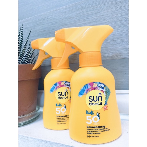 Xịt chống nắng trẻ em dạng sữa Sun Dance Kids Sonnenspray SPF 50