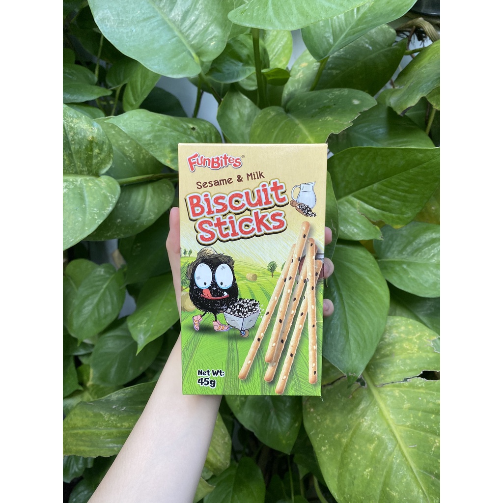 Bánh Quy FunBites Stick Vị Mè Đen Sữa FunBites Biscuit Sticks Sesame (Hộp 45g-vàng nhạt)