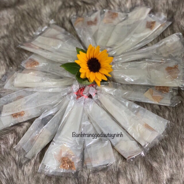 Combo 10 xâu bánh tráng muối hành phi Tây Ninh