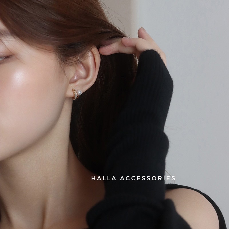 Khuyên tai Xà cừ trắng đính ngọc HALLA BT156