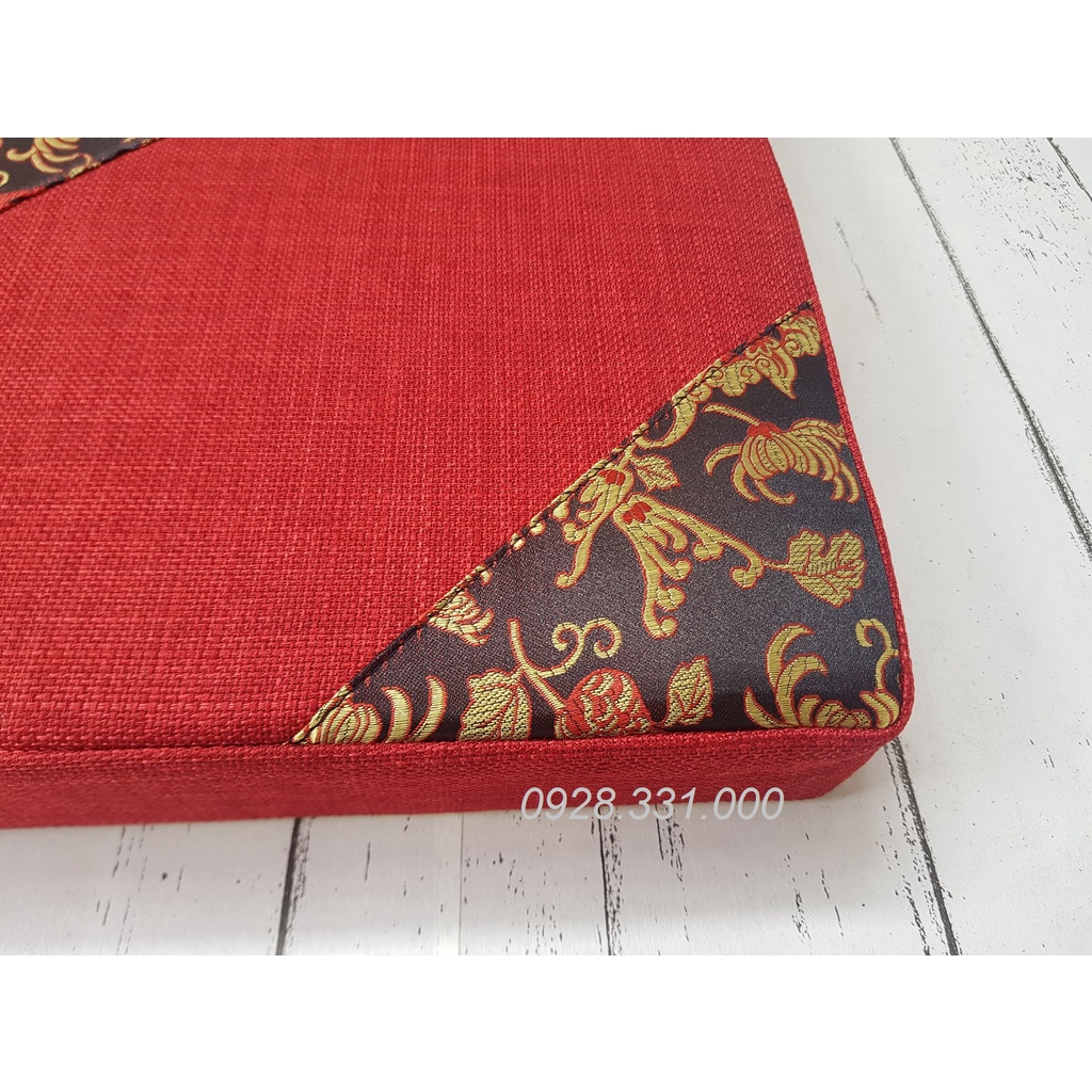 Đệm ngồi, nệm lót ghế, đệm ghế gấm lụa đỏ đô 50x50x5 cm