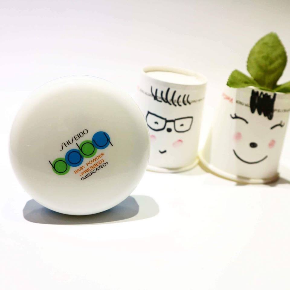 Phấn rôm Baby Nhật Bản