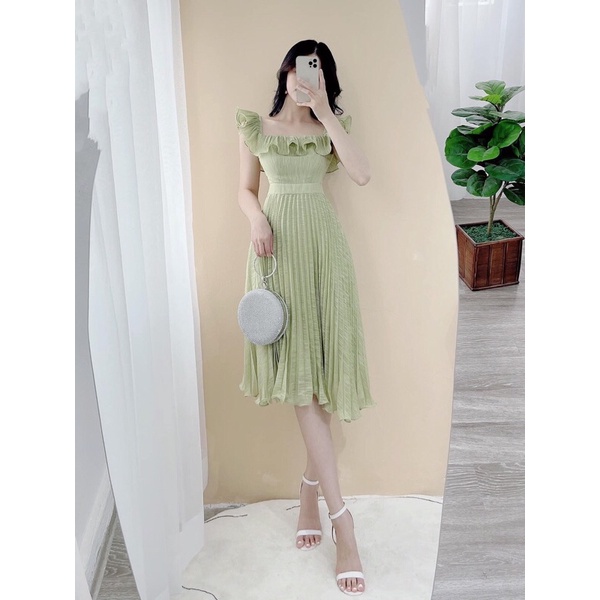 Đầm xoè bẹt vai dập ly