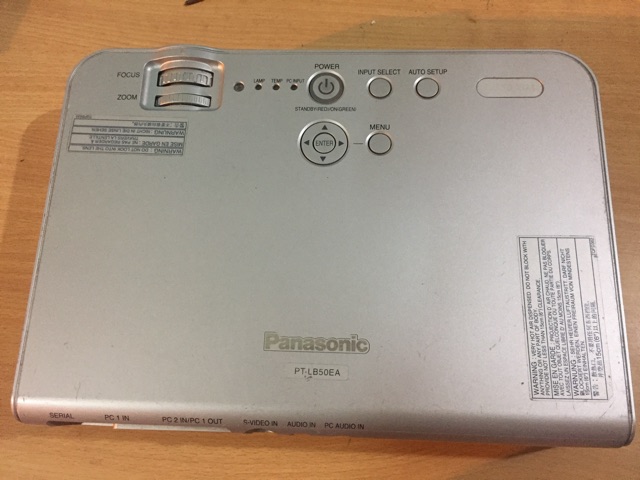 Máy chiếu cũ Panasonic PT-LB50EA