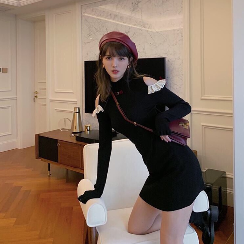 Ahoyeap Đầm sweater Dệt Kim Dáng Ôm Hở Vai Gợi Cảm Mùa Thu / Đông Mới Neowoman