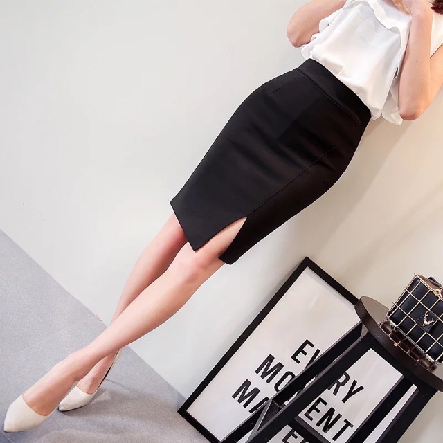 Chân váy bút chì xẻ trước thời trang | BigBuy360 - bigbuy360.vn