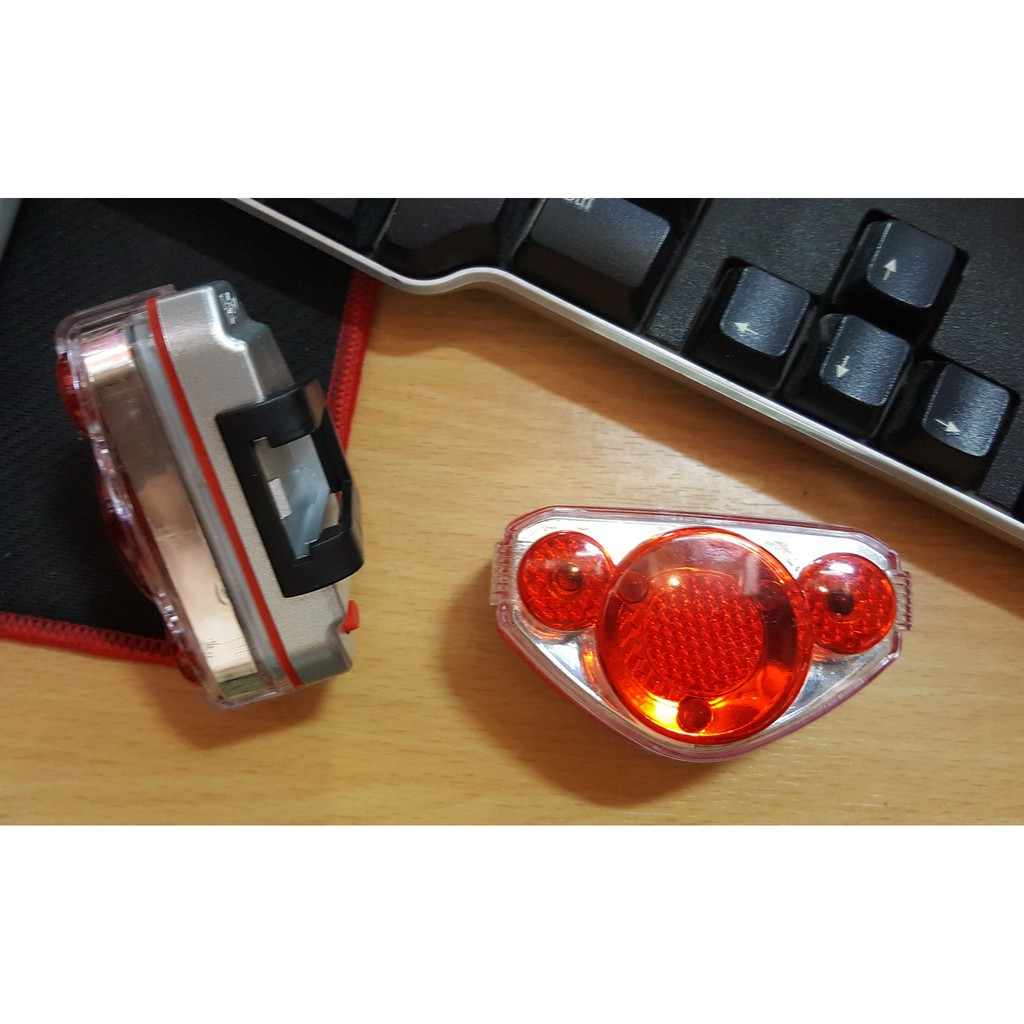 Đèn hậu xe đạp