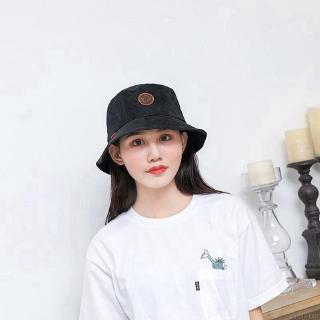 Nón Bucket thiết kế đơn giản cho phái nữ