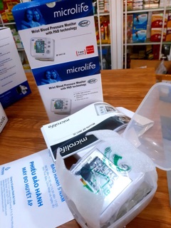 Máy Đo Huyết Áp Cổ Tay Microlife 3NV1-3E