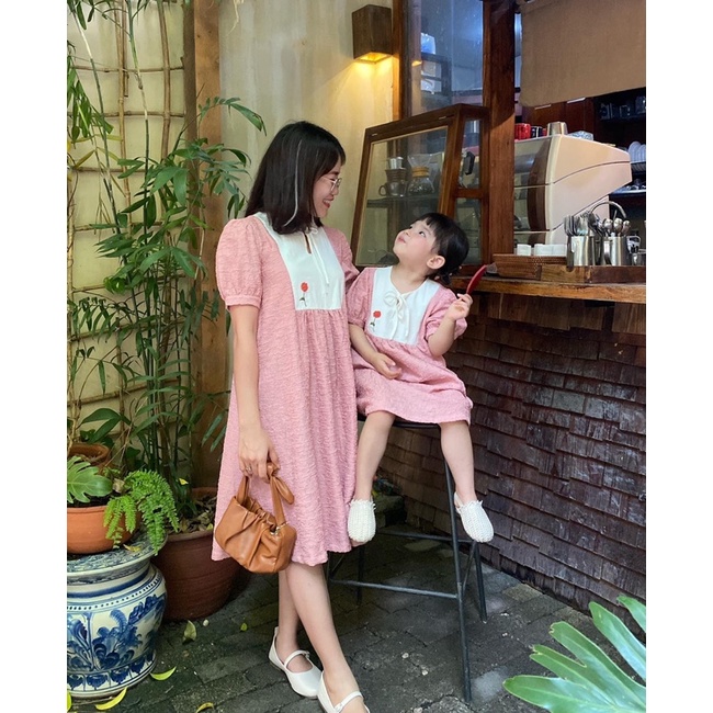Váy đôi Mẹ và Bé CELINA V11 Set Đồ đôi Mẹ và Bé Chất Xốp Hàn Hoạ Tiết Hoa Hồng Thêu Tay