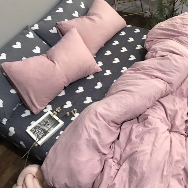 Bộ ĐŨI HỒNG BÁNH BÈO set 4 món chăn ga gối họa tiết Hàn Quôvmcs cute
