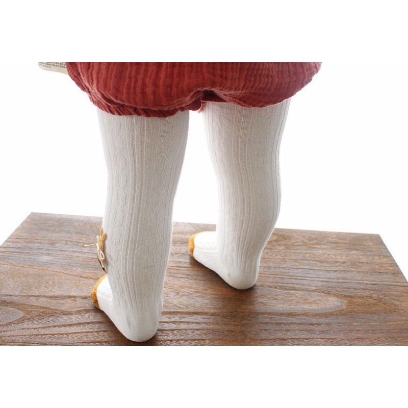 Quần tất đính thỏ siêu đẹp cho bé gái