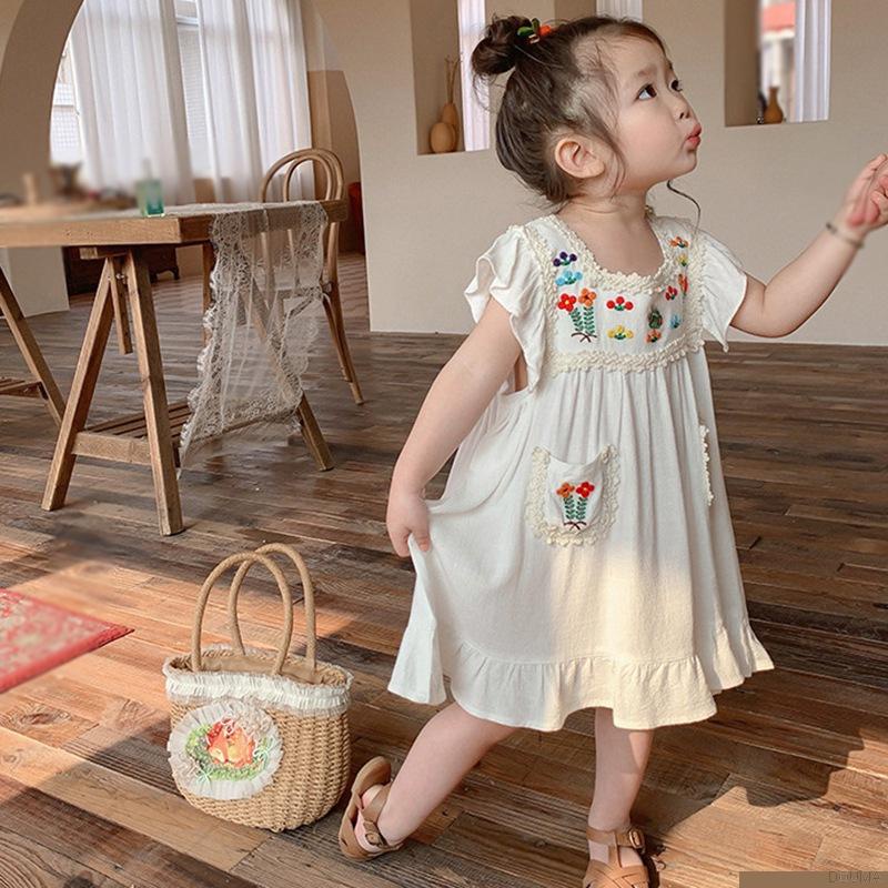 Đầm sát nách thêu hoa cho bé gái