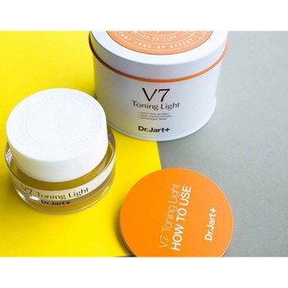 kem dưỡng trắng v7