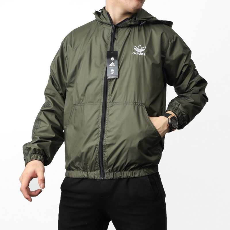 Áo khoác gió có mũ ad 2 lớp lót lưới thoáng khí