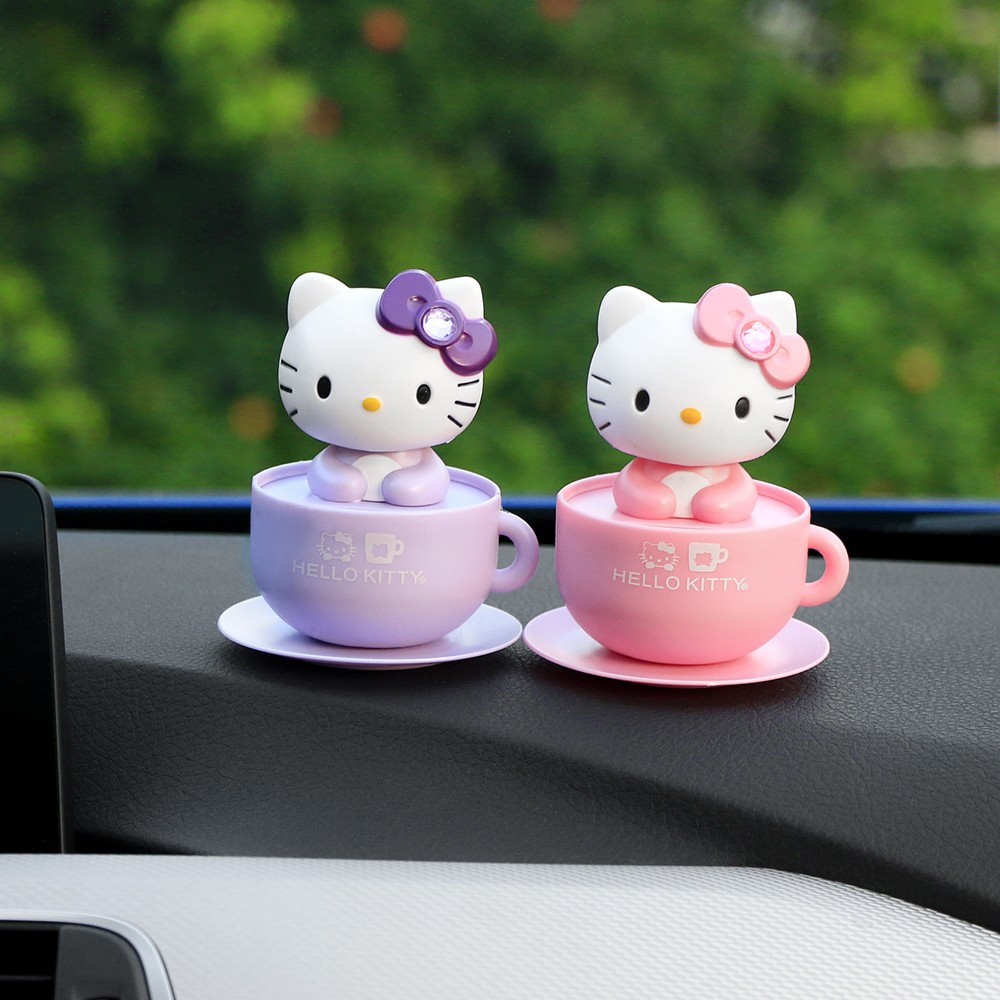 Đồ trang trí Mèo Hello Kitty Lắc Lư Chạy Bằng Năng Lượng Mặt Trời