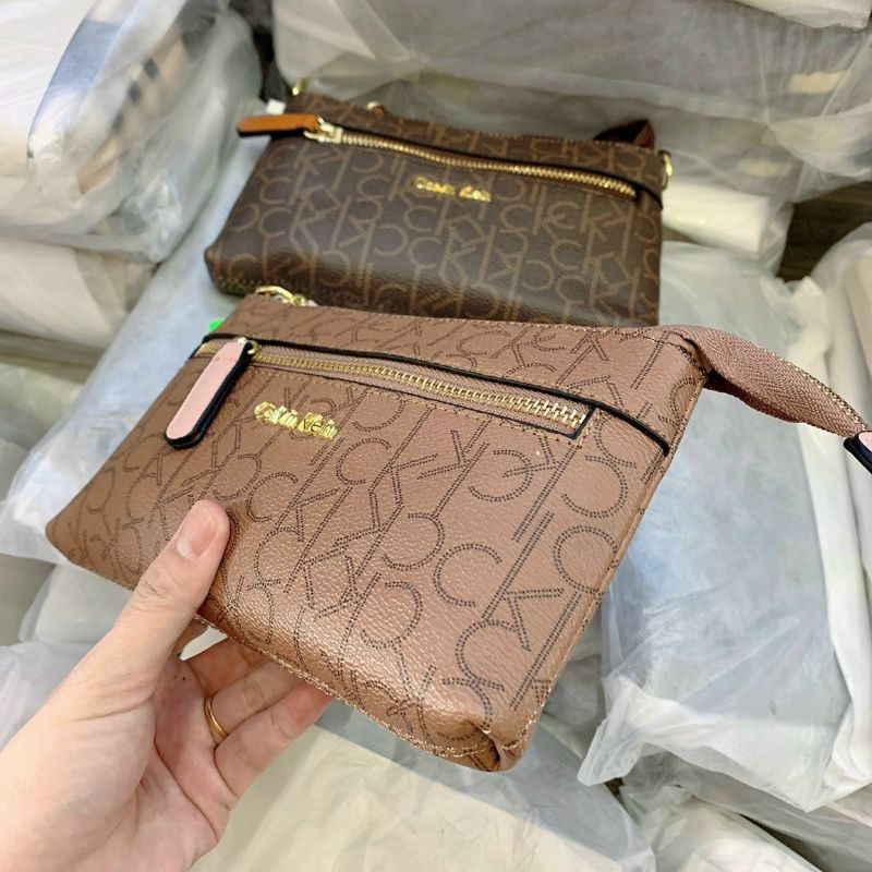 TÚI CKK KẸP NÁCH SIZE 21CM TAG DA MK