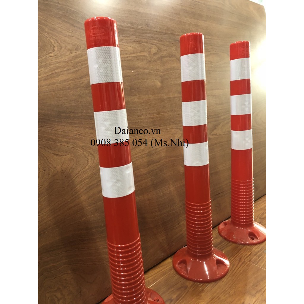 Cọc tiêu chia làn đường giao thông nhựa TPU dẻo tốt GT75A