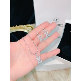 dây chuyền mì + bông tai Lv mạ bạch kim