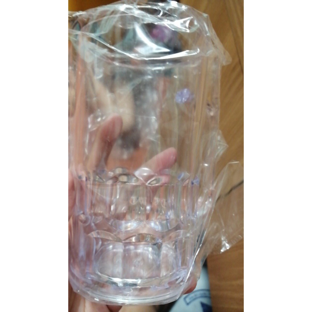 Cốc nhựa kính uống bia có quai acrylic siêu bền