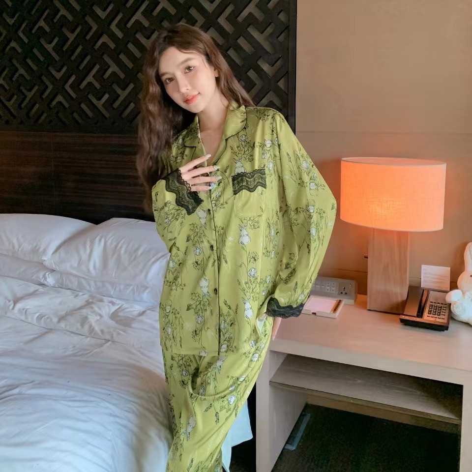 Bộ Đồ Ngủ Dài Tay Bằng Lụa Thời Trang Dành Cho Nữ