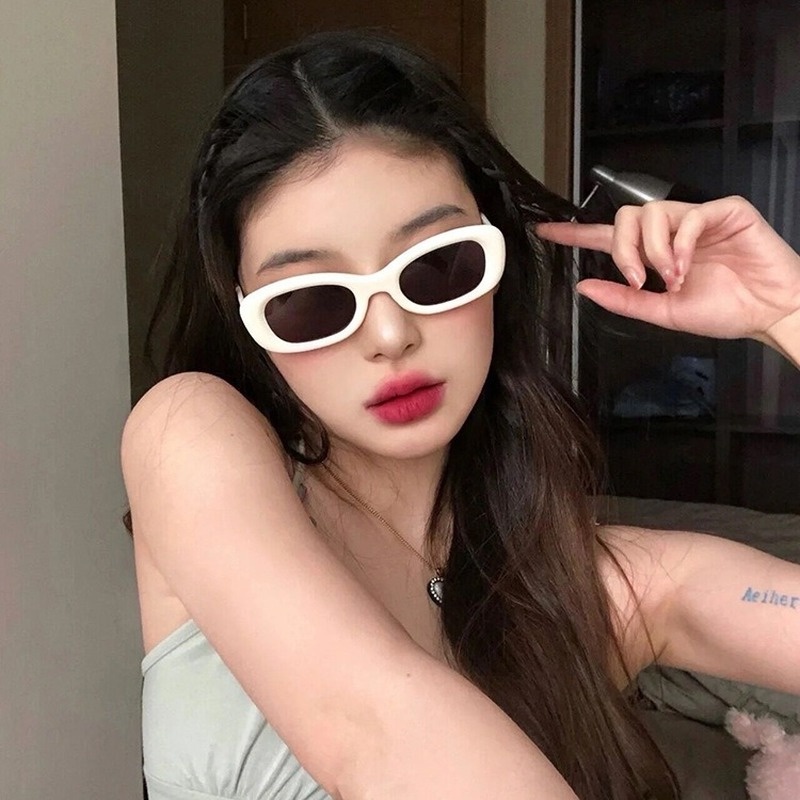 COD Kính Mát Gọng Oval Nhỏ Chống Tia Uv Phong Cách Retro Thời Trang Cho Nữ