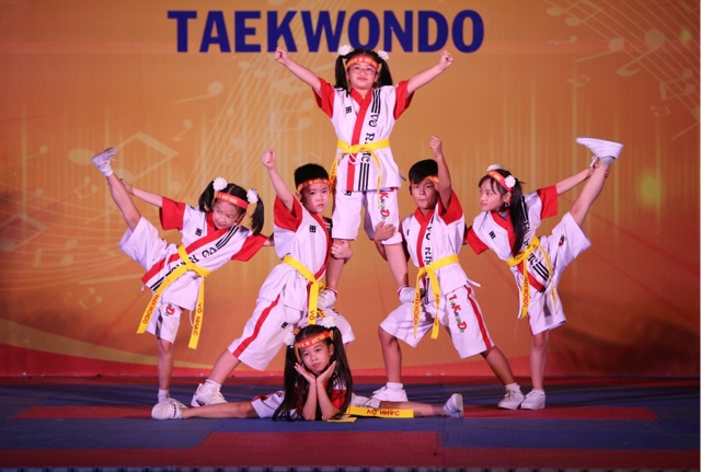 Quần Áo Võ Phục Taekwondo Thiếu Nhi Trẻ Em - Phiên Bản Đặc Biệt Màu Đỏ #UnionTaekwondSHOP