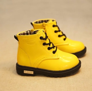 boot da bóng ngắn cổ