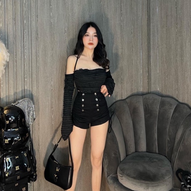 Áo kiểu xốp yếm trễ vai tay dài croptop có mút ngực cực xinh , chất thun xốp dày dặn