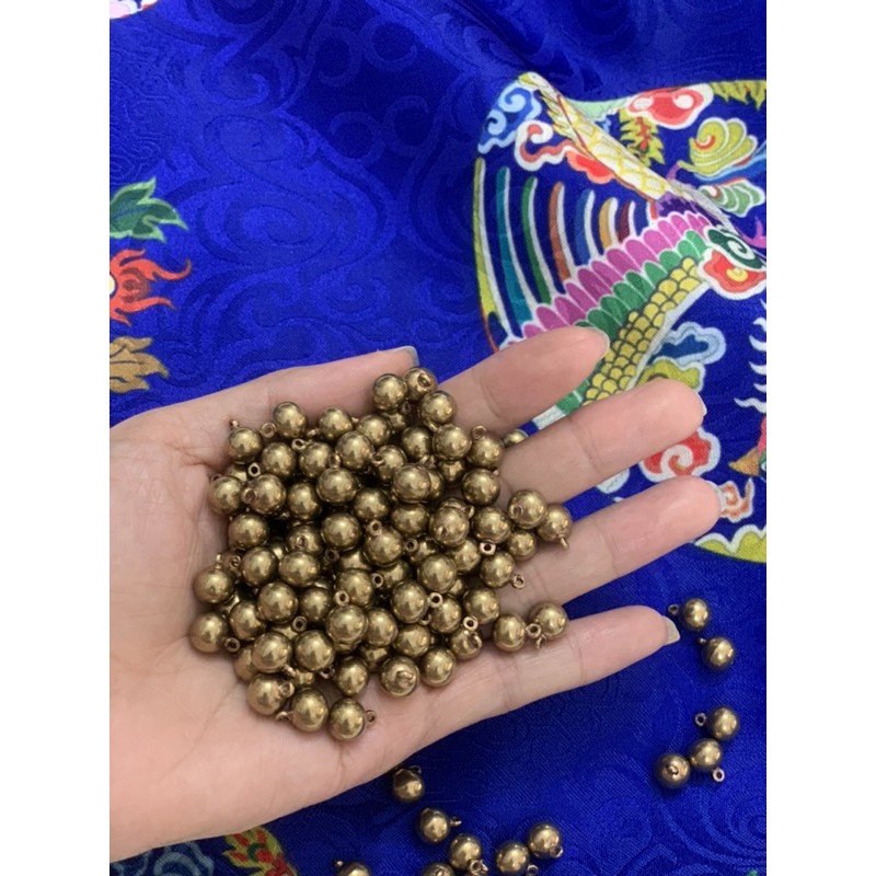 Cúc đồng kết áo ngũ thân