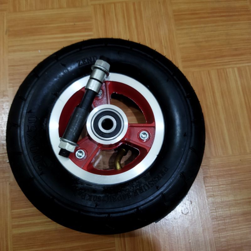 Bánh xe 8 inch có săm lốp lắp xe scooter