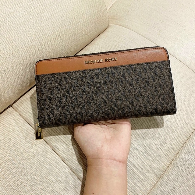 VÍ MICHAEL KORS LOGO