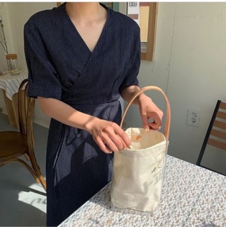 Đầm đỏ buộc dây eo dáng xoè