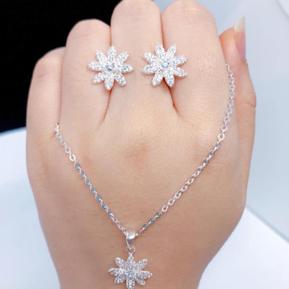 Bộ dây chuyền NB và khuyên tai hoa mai cao cấp