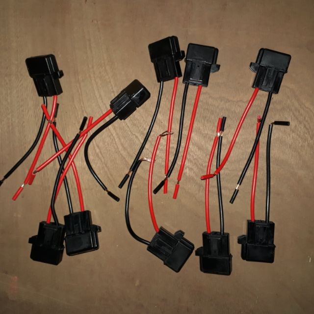 Rắc cắm rơ le ngoài