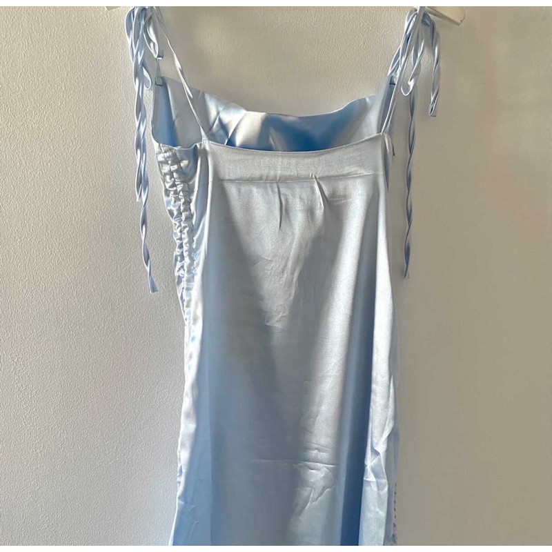 Đầm satin lụa dây rút