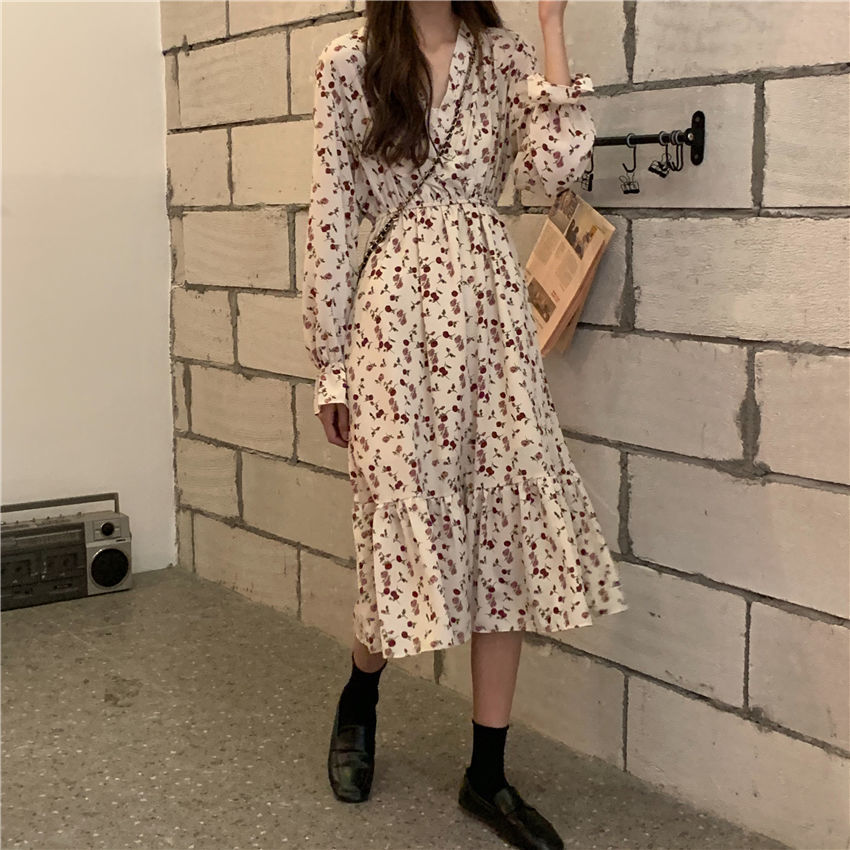 Đầm Hoa Tay Loe Cổ Chữ V Chiết Eo Cao Màu Sắc Tươi Tắn 2021 | BigBuy360 - bigbuy360.vn