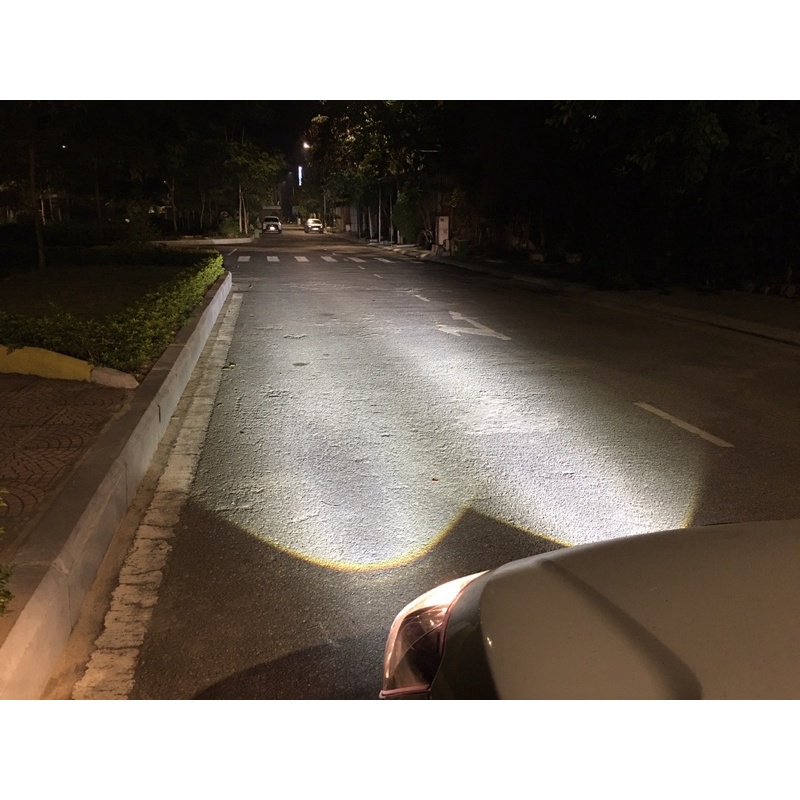 Bi gầm led 2inch 3 màu lắp chung dòng xe KIA và HYUNDAI