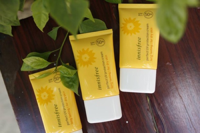 Sale 33% Kem Chống Nắng Innisfree Perfect UV Protection Cream Long Lasting SPF50+ PA+++ (For Dry Skin)