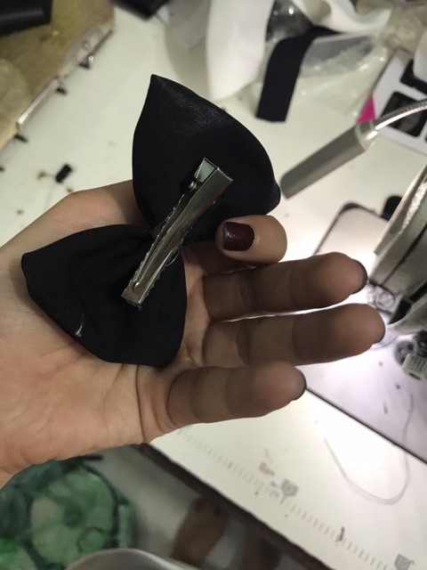 Trang phục hoá trang váy trắng đen