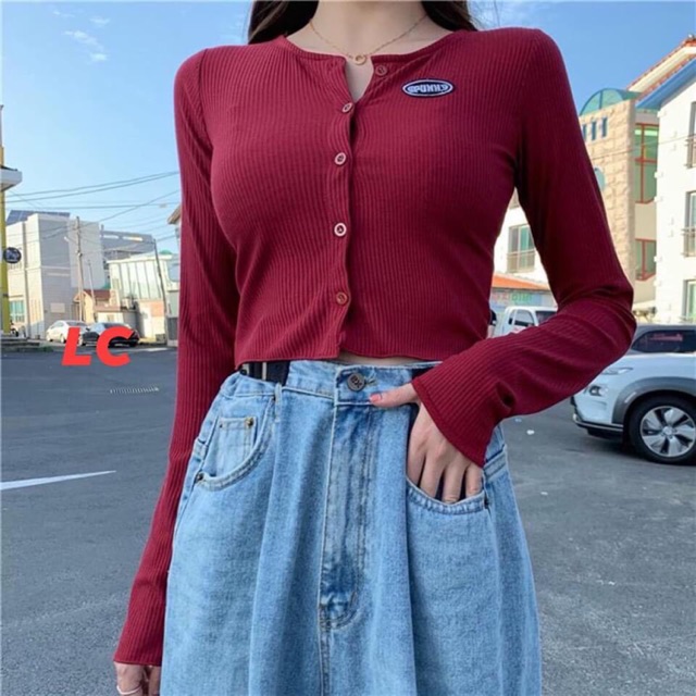 [Mã WARUN10 giảm 10K đơn 99K] Áo Croptop Dài Tay 5 Cúc Dọc In SPUNHG 3 Màu Siêu Xinh