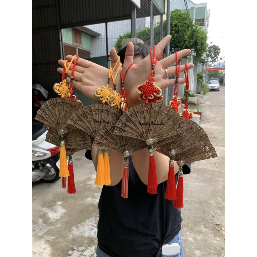 QUẠT TRAM HƯƠNG PHONG THUỶ - QUẠT TRẦM HƯƠNG PHONG THUỶ