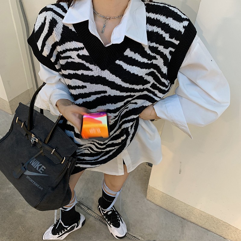 Áo Sweater dệt kim sát nách cổ chữ V họa tiết ngựa vằn dễ thương | BigBuy360 - bigbuy360.vn