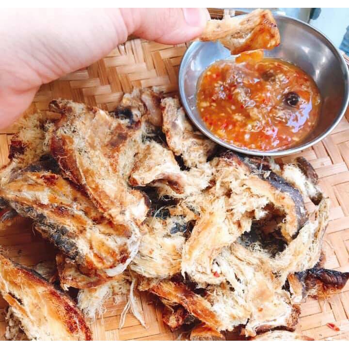 Khô cá đuối cà mau Mekong Food không tẩm thịt dày con to hàng luôn mới , hương vị đặt biệt phù hợp làm quà tặng quà biếu