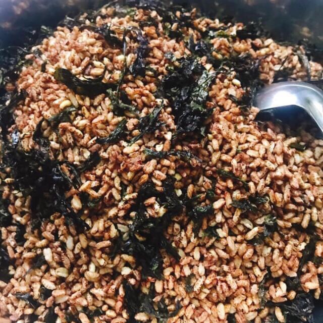 1KG CƠM GẠO LỨT SẤY MUỐI MÈ GIÒN TAN ĂN LIỀN