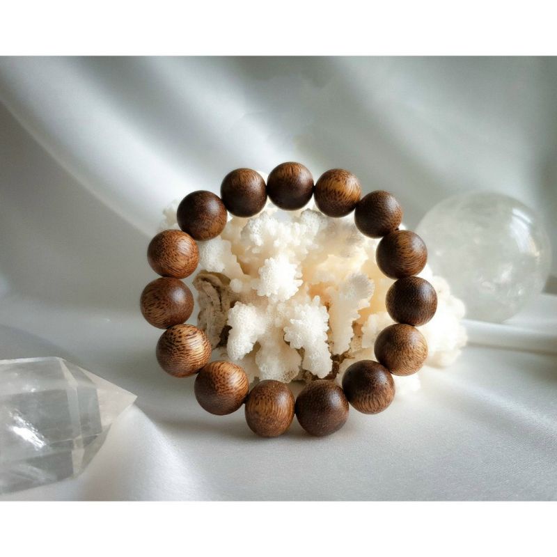 Vòng tay trầm hương tự nhiên, vòng tay phong thủy gỗ thơm | BigBuy360 - bigbuy360.vn