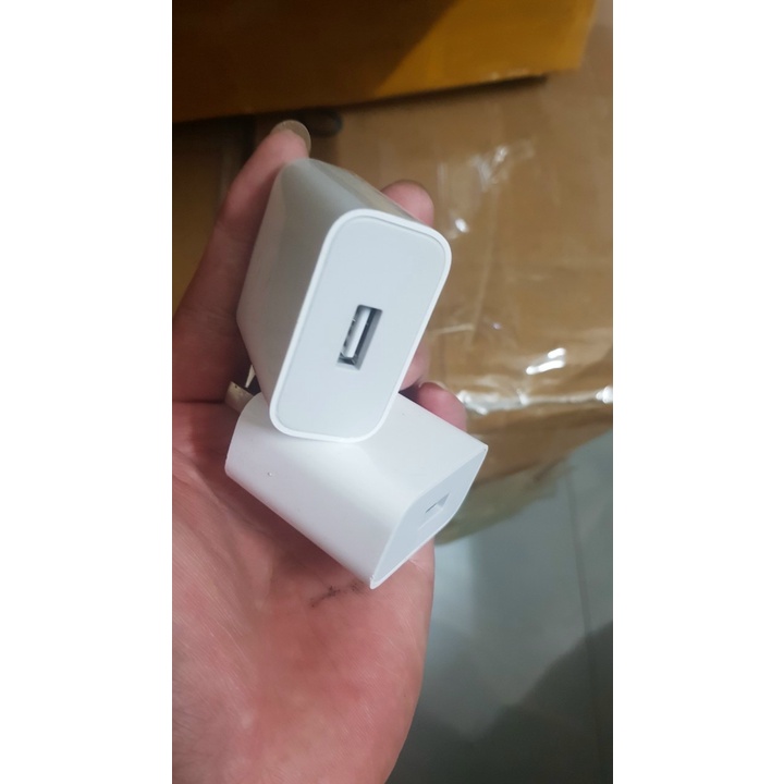 Bán sỉ củ sạc 18w cũ bóc máy đã qua sử dụng